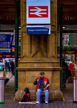 The Seller, Central Station